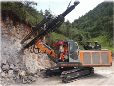二級建造師考試公路知識點(diǎn)：橋梁隧道機(jī)械的性能、生產(chǎn)能力及適用條件